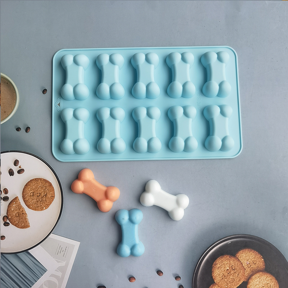 Dog Bone Ice Trays Silicone Pet Treat Molds 4