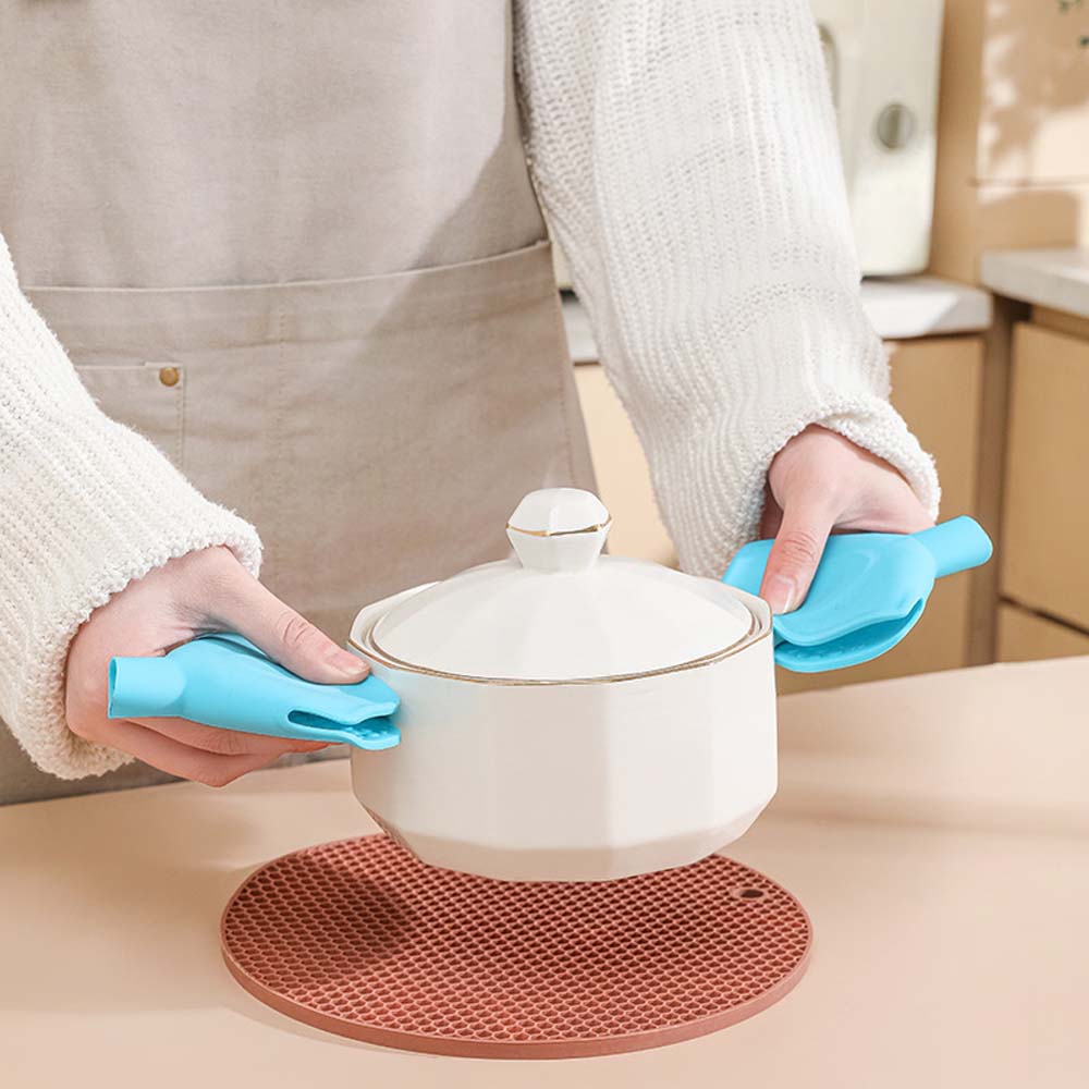 multifunctional silicone heat insulation clip silicone funnel anti-scald dish heat insulation clip Small aperture funnel 3